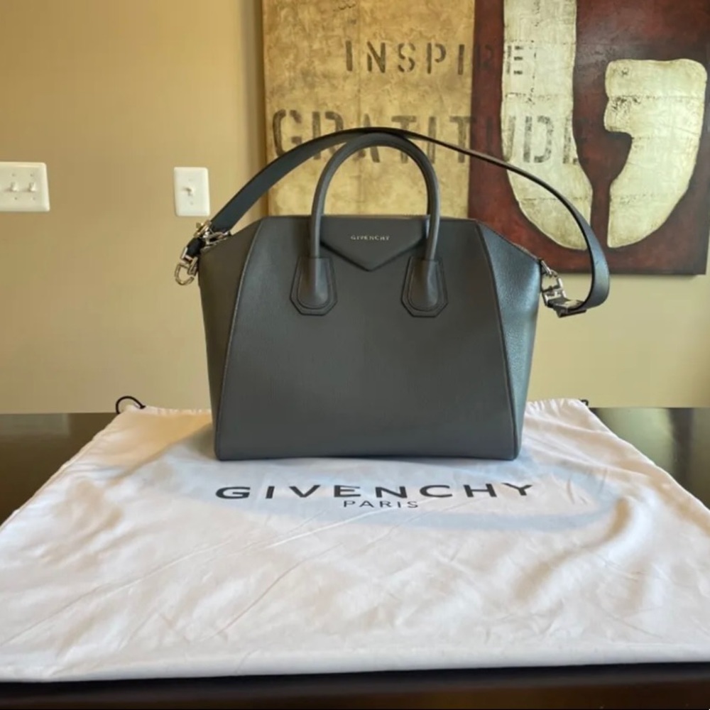 Givenchy Antigona Bag (Medium) AUTHENTIC